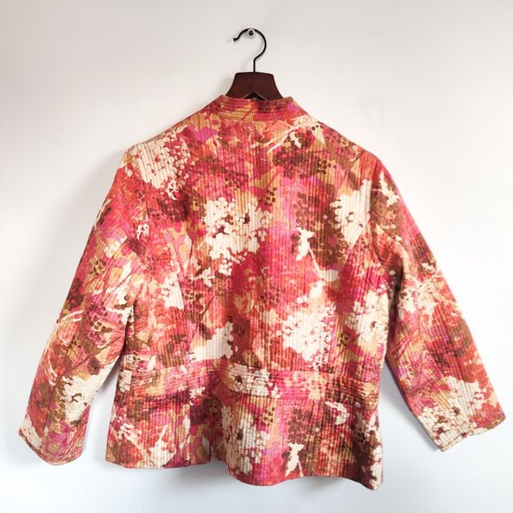 Sigrid Olsen Jacket Large 100% Silk Quilted Snap Buttons Collarless Red Pink Art - Picture 7 of 14